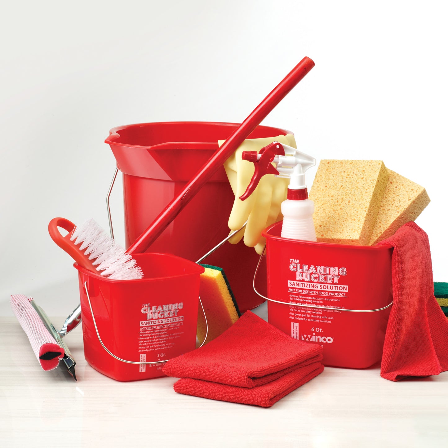 PPL-6R - Cleaning Bucket - Red Sanitizing, 6 Quart – Winco